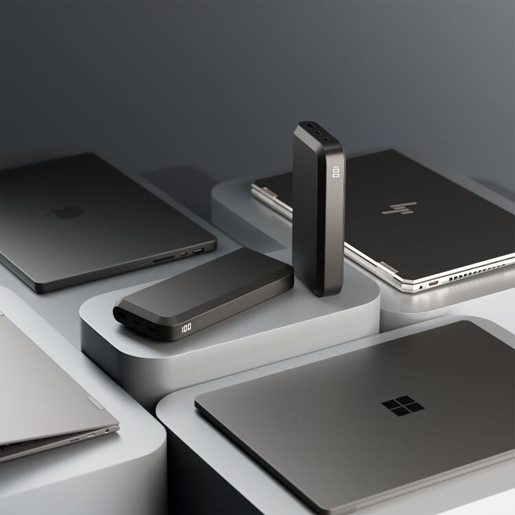 Cygnett ChargeUp ProSeries 25,000mAH Laptop Power Bank Black 25K