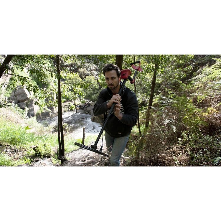 Minelab Vanquish 340 Metal Detector