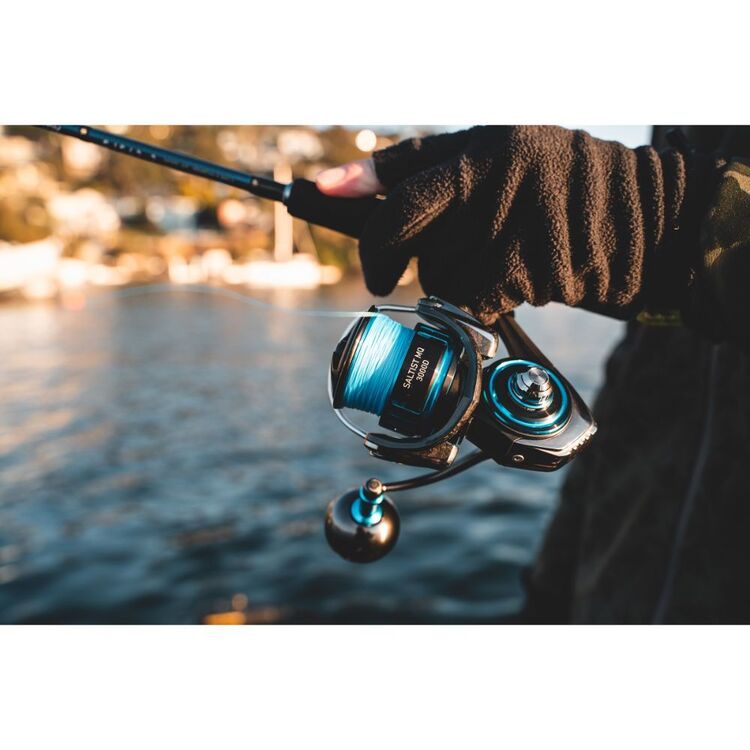 Daiwa 21 Saltist MQ 6000D-H Spinning Reel