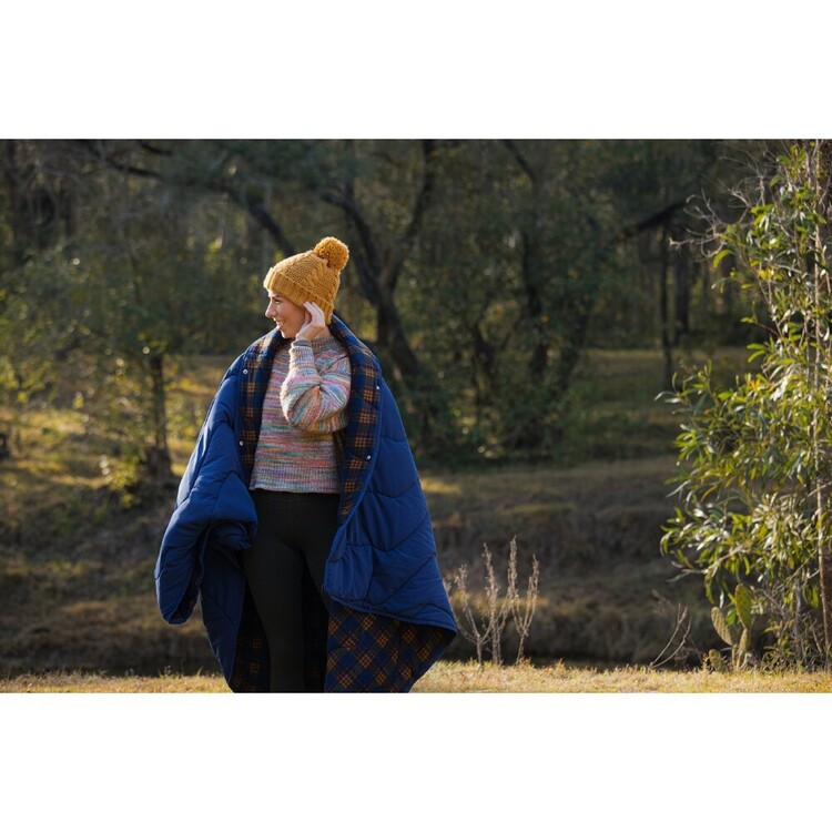 Oztrail Drover Roll Outdoor Blanket Navy