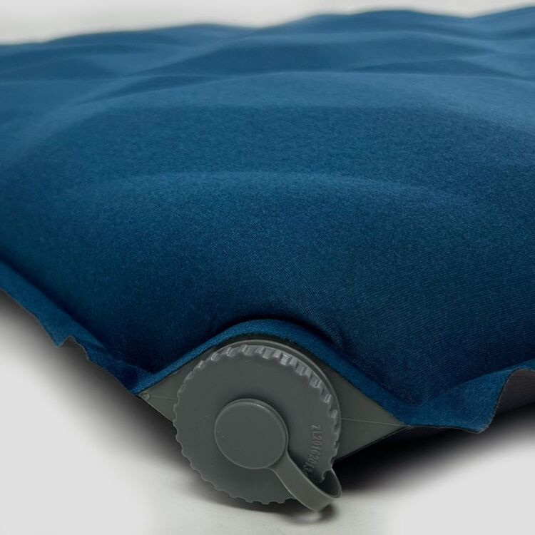 BlackWolf Hexatherm Mega Deluxe II Double Mattress Black Double