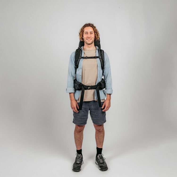 BlackWolf 75L Nankeen Hike Pack Jet Black 75 L