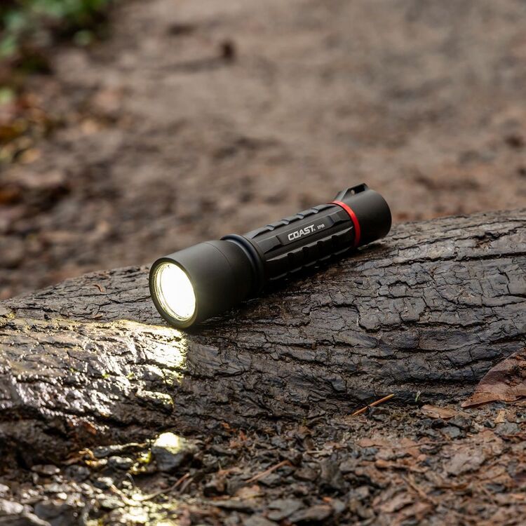 COAST 1000 Lumens Rechargeable Pure Beam Focusing LED Torch Black