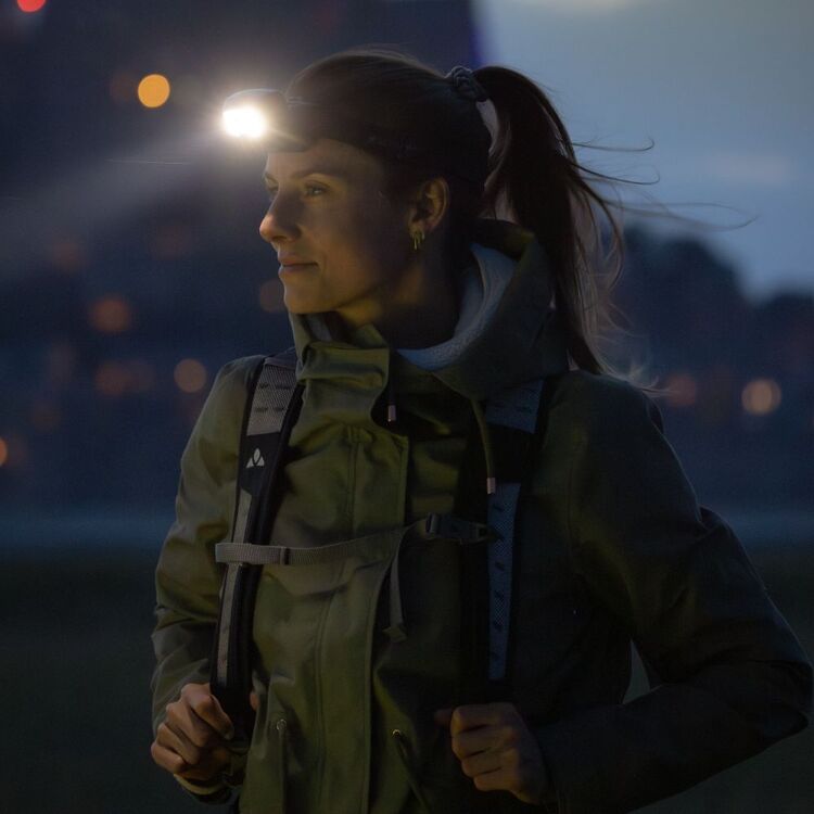 LED Lenser HF8R Core Bluetooth 1600 Lumen Rechargeable Headlamp Black 1600 Lumens