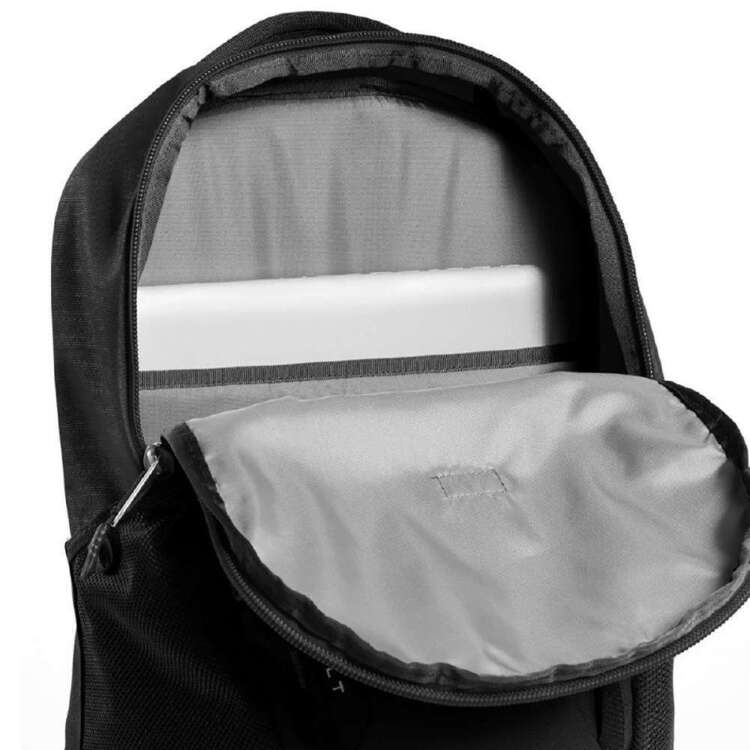 The North Face Vault 26L Men's Daypack Black 26 L