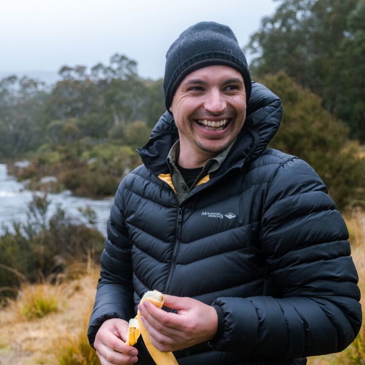 Mountain Designs Men's Peak 700 Down Jacket Black & Yellow