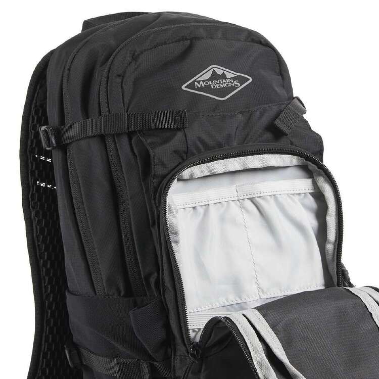 Mountain Designs Pursuit Plus 12 Hydro Pack Black 12 L