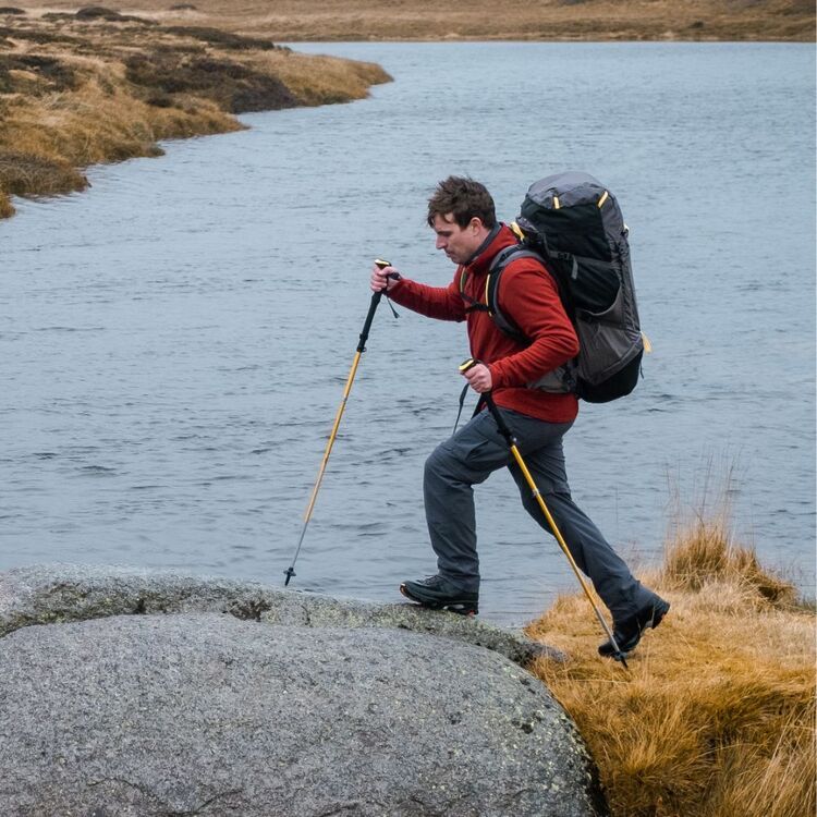 Mountain Designs Pioneer 60L Technical Hiking Pack Raven 60 L