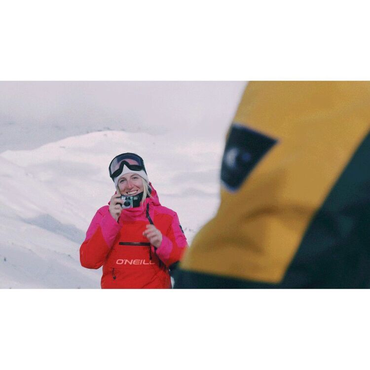 O'Neill Women's PW O'riginal Anorak 3250 Rio Red