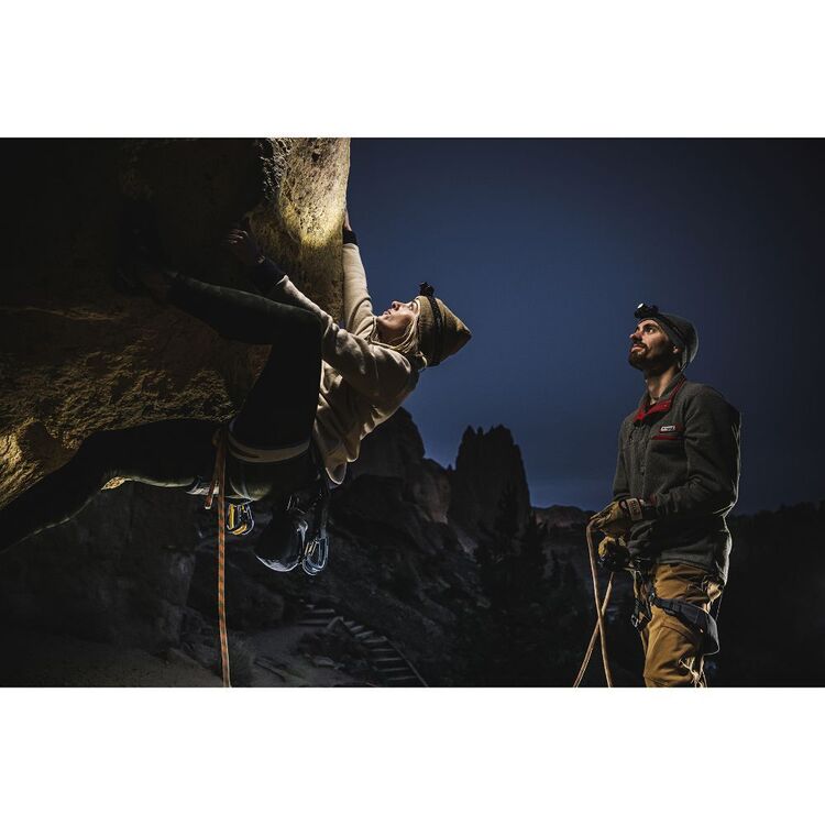 COAST 1000 Lumens Rechargeable Pure Beam Focusing LED Headlamp Black