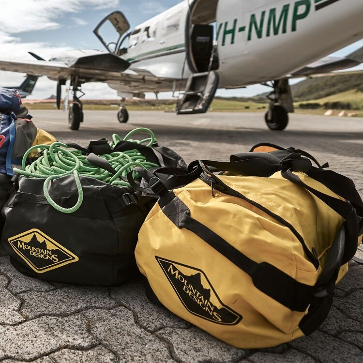 Mountain Designs Expedition 70L Duffle Black 70 L