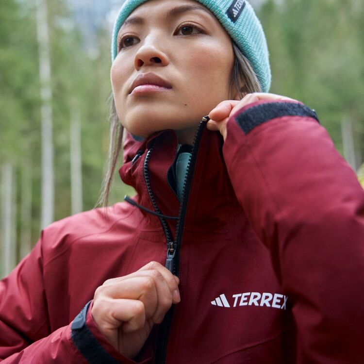 adidas Women's Experior Gore-Tex Paclite Rain Jacket Shadow Red