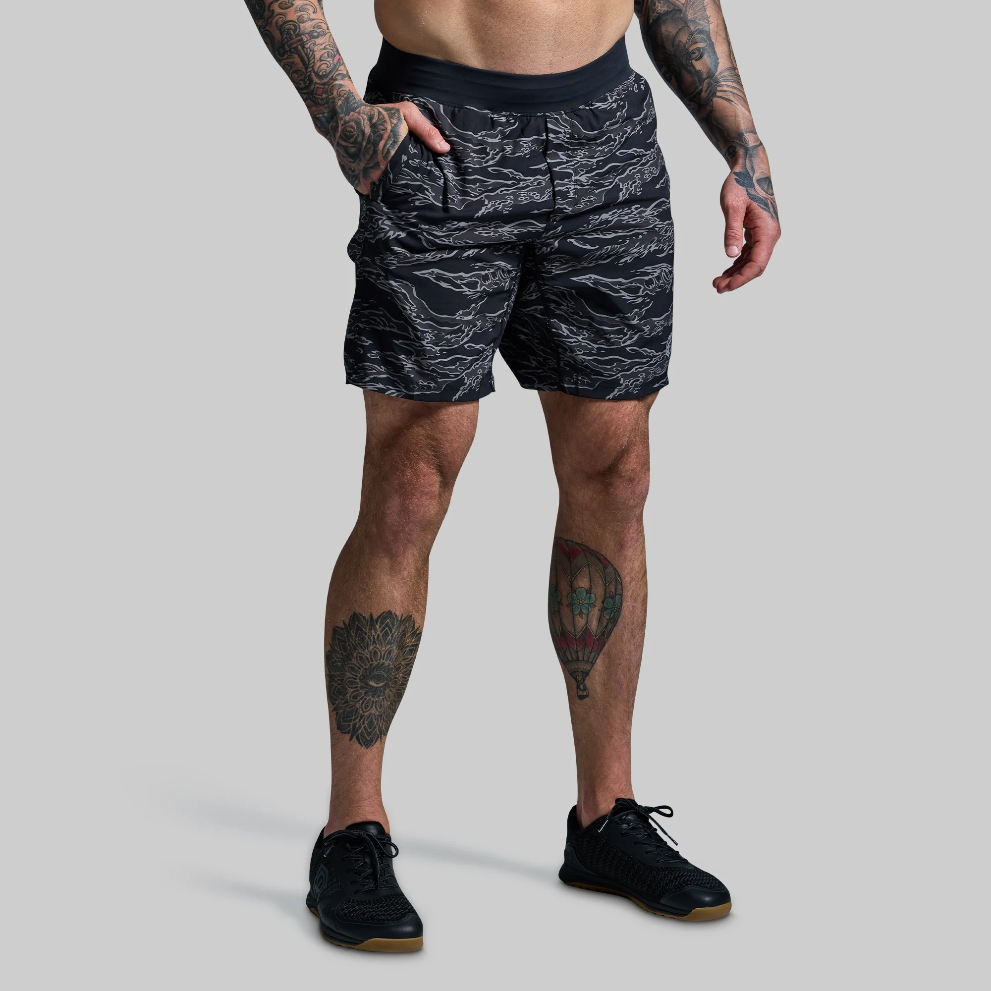 Versatile Short w/ Compression 9 (Night Tiger)