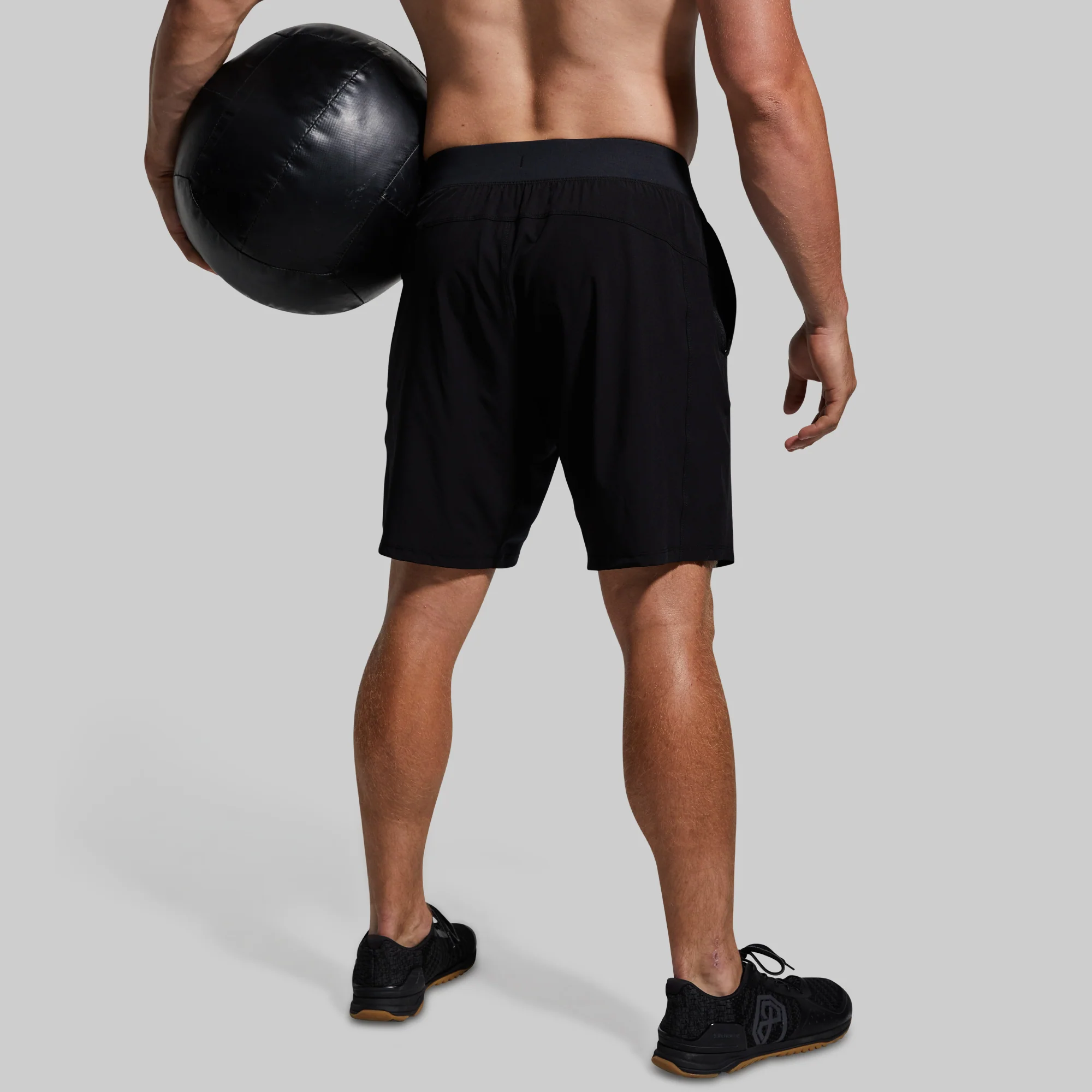 Versatile Short 9 (Black)