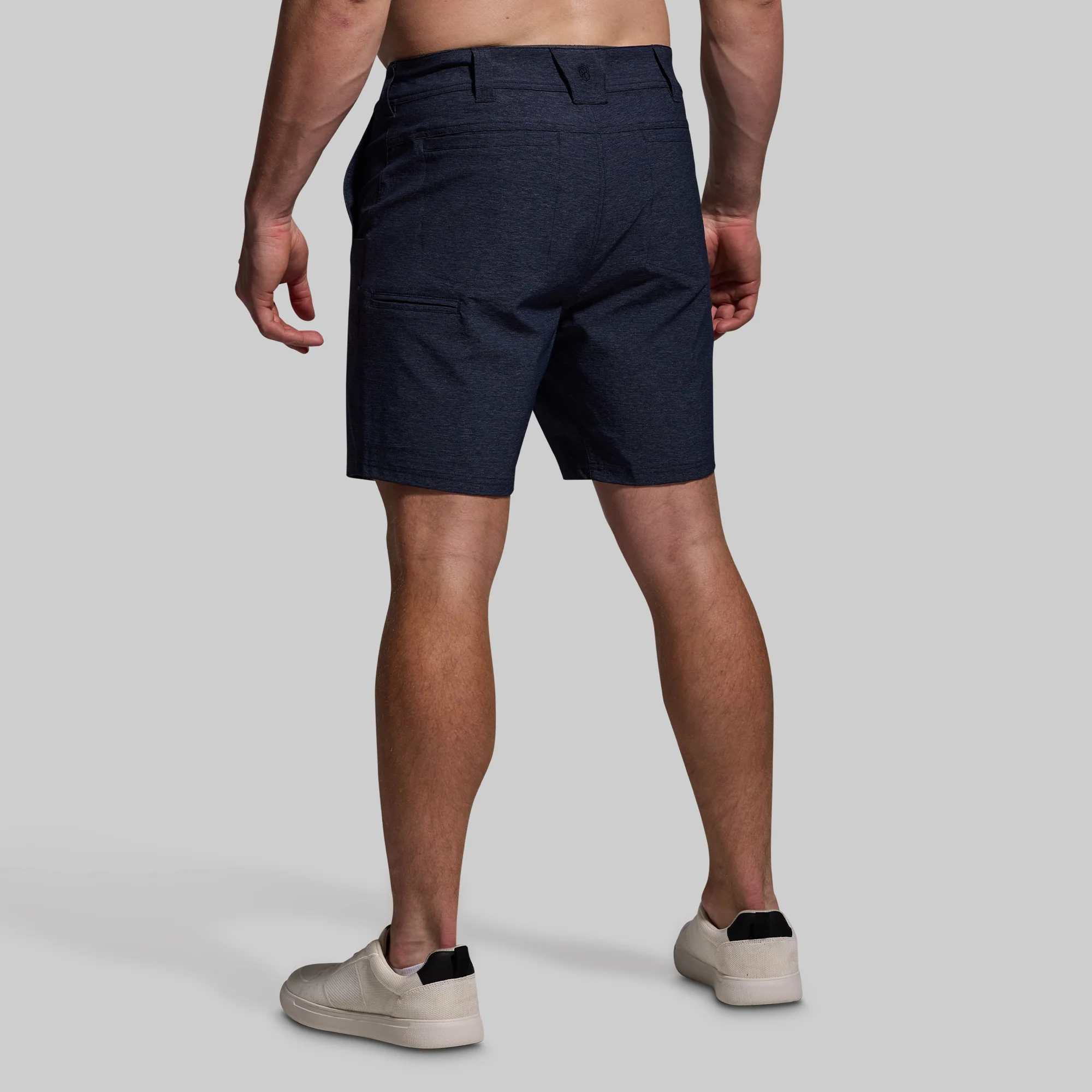 Traverse Short 7 (Navy)