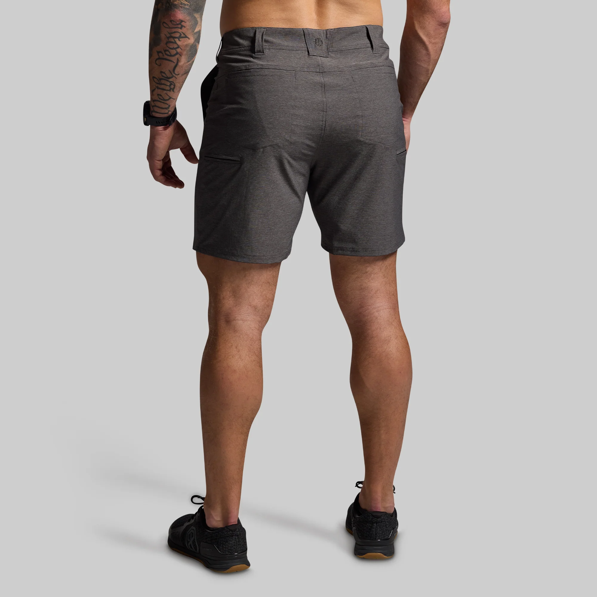 Traverse Short 7 (Gunmetal)
