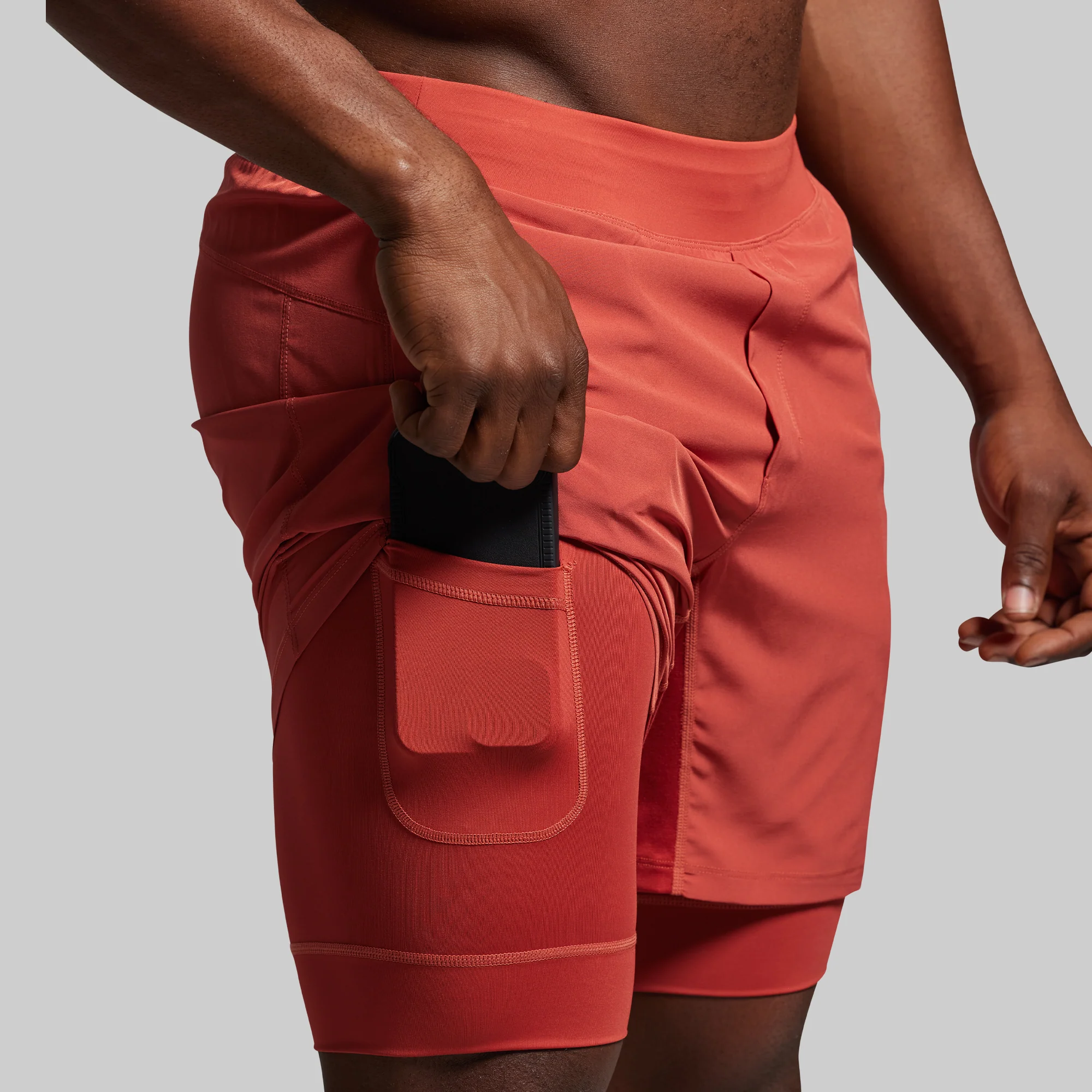 Versatile Short w/ Compression 7 (Brick)