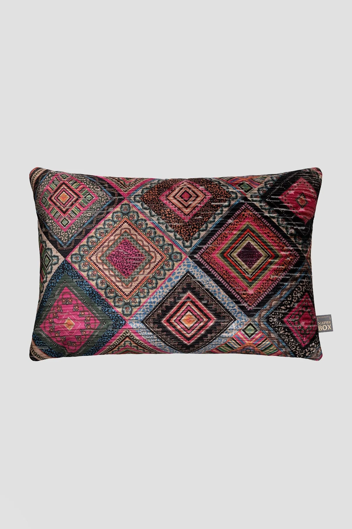 Rio Dark Geometric Cushion