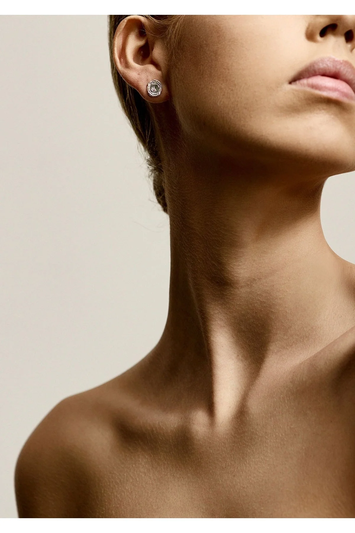 Sun Motif Earrings in Silver