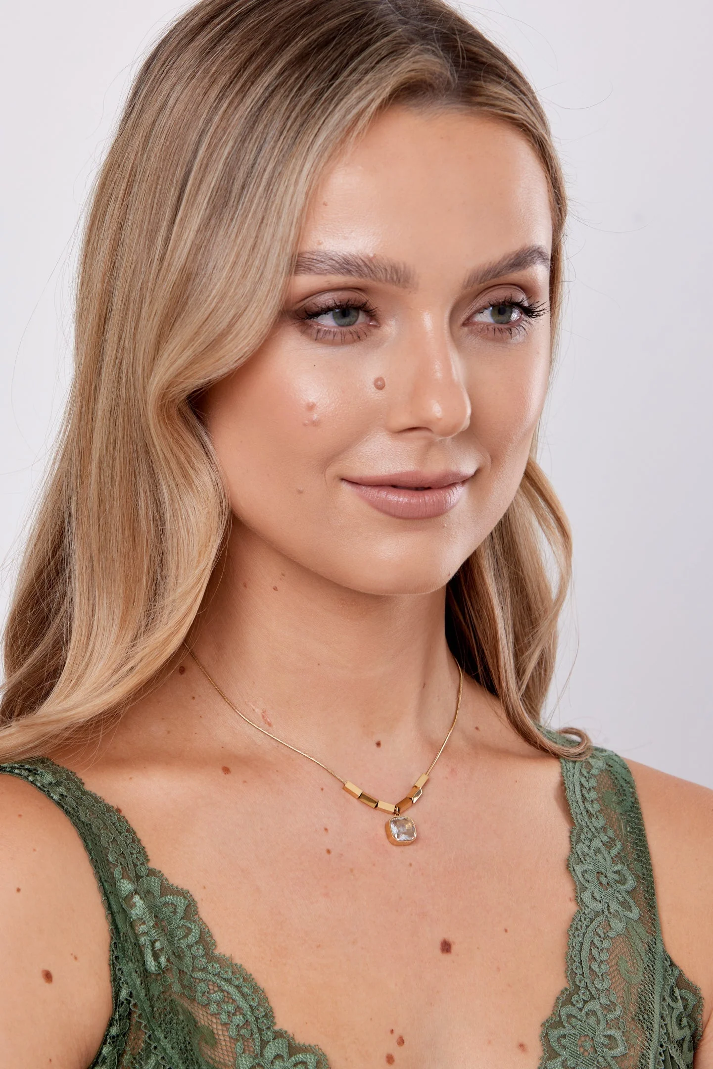 Emmalyn Clear Stone Necklace