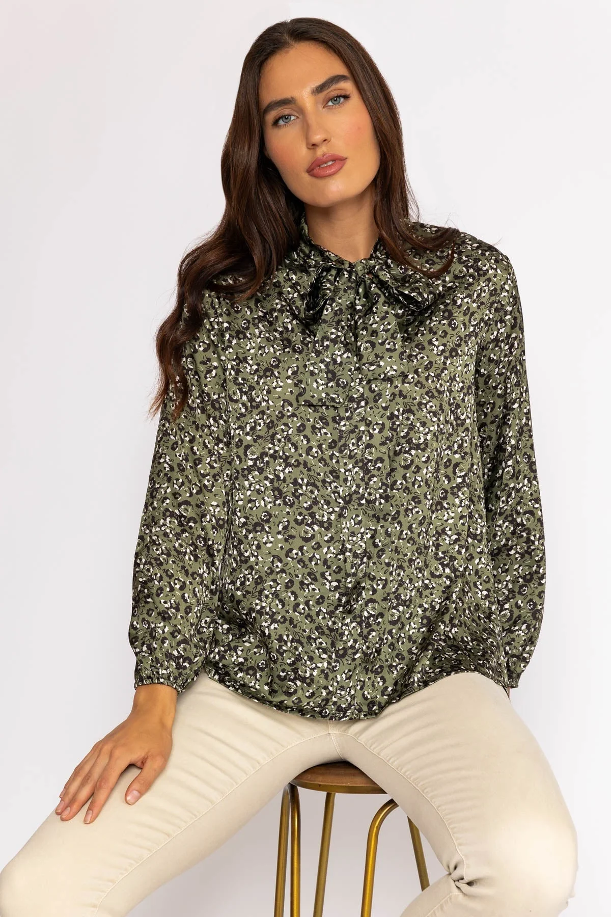 Sateen Pussybow Blouse in Khaki