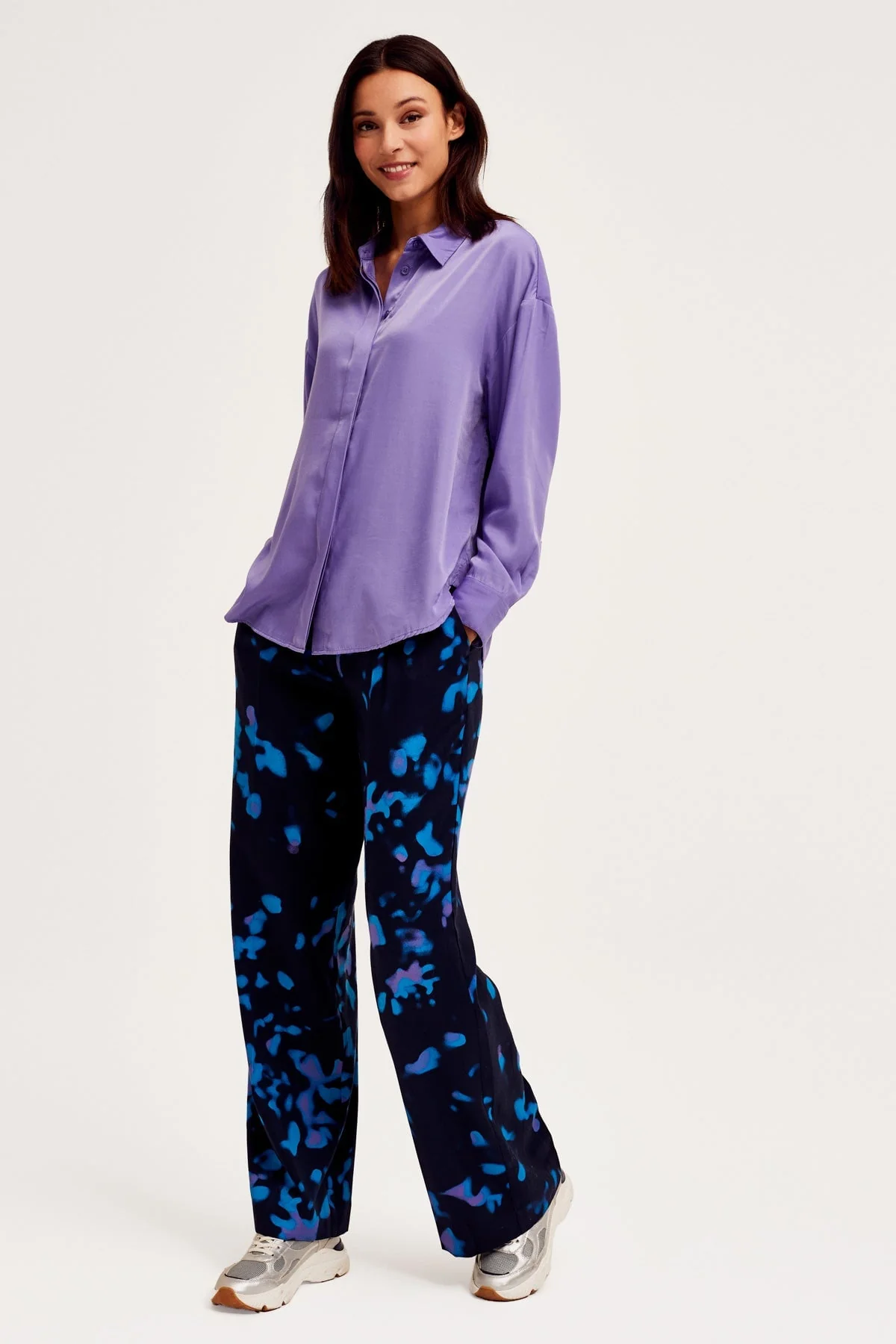 Theo Long Trousers in Dark Blue