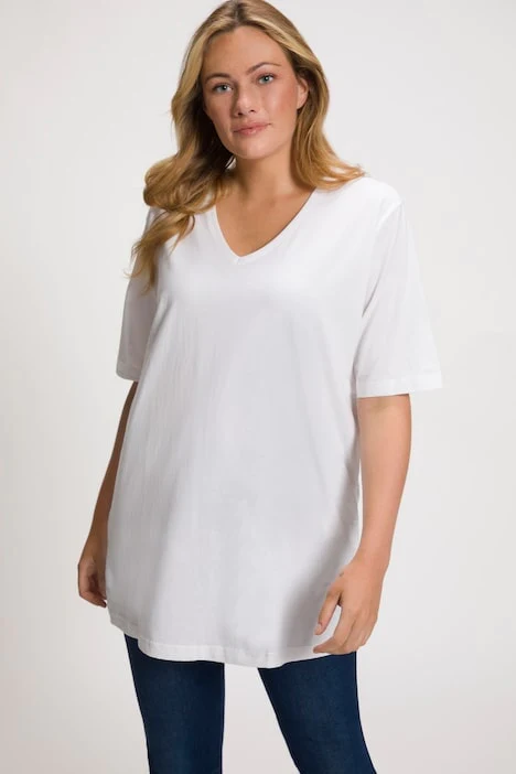 Relaxed Basic V-Neck Tee in White