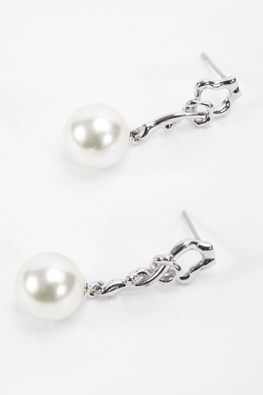 Silver Tone Drop Pearl Earring