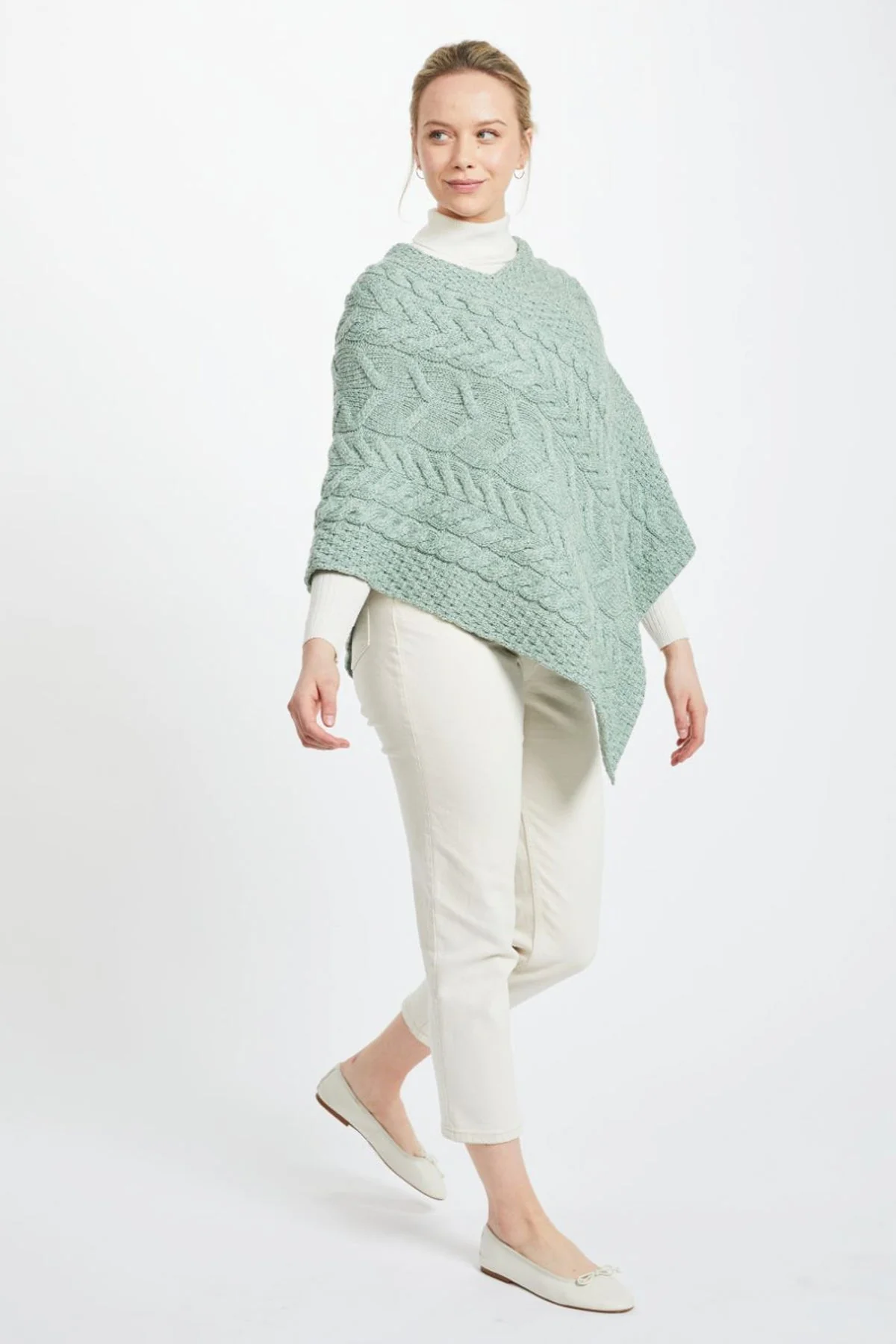 Women's Super Soft Merino Wool Poncho in Mint