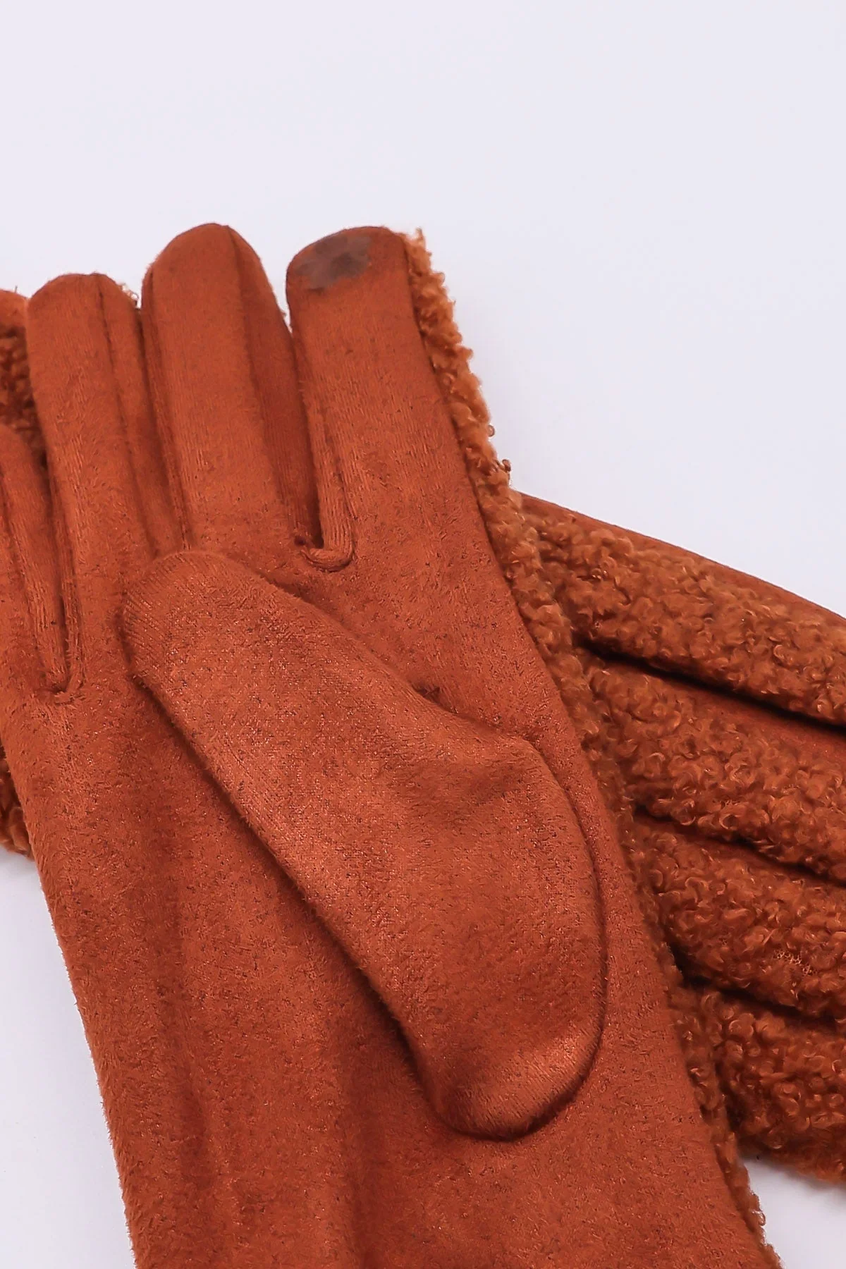 Boucle Front Glove in Tan