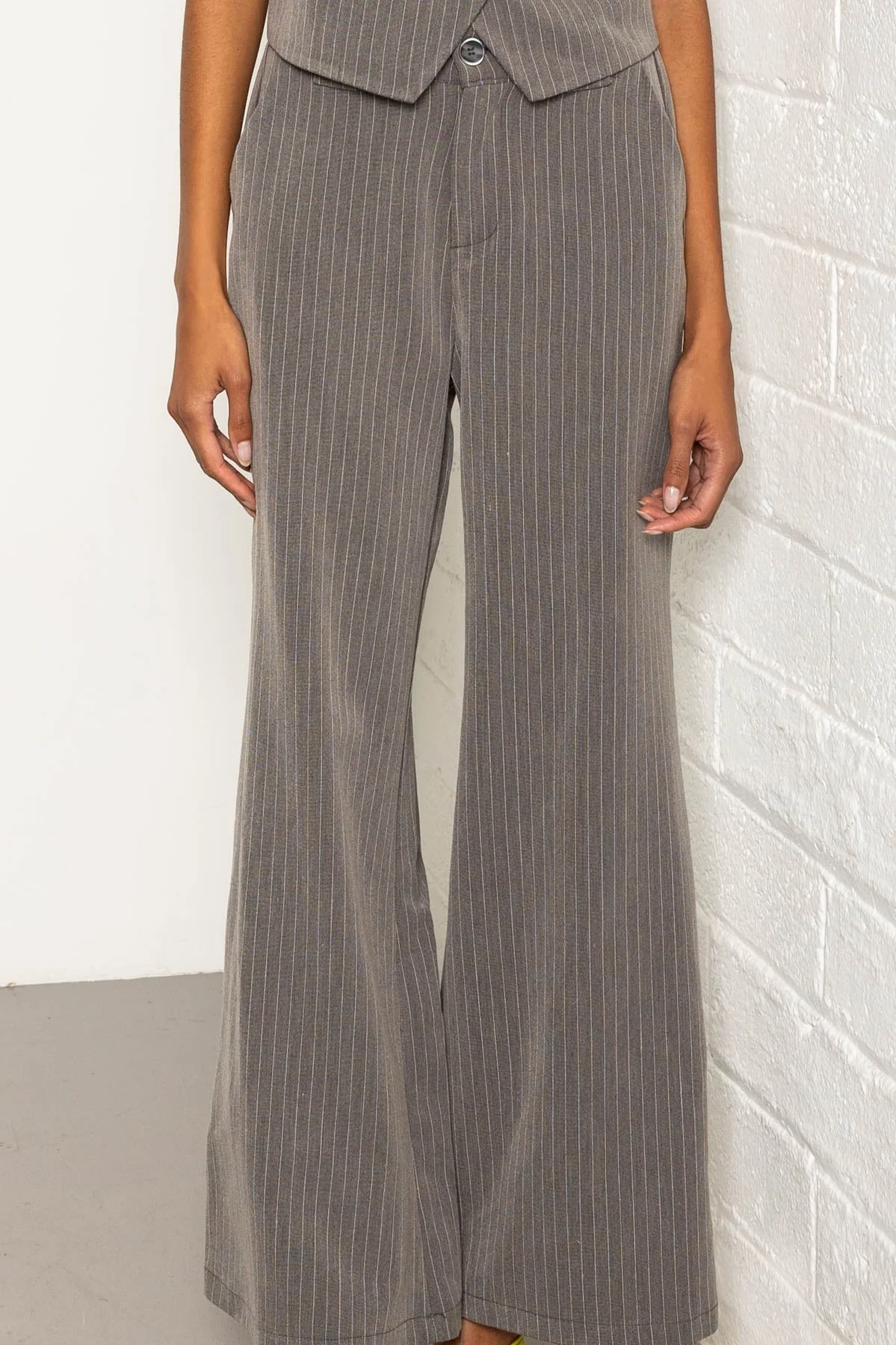 Tailored Wide Leg Trouser in Grey