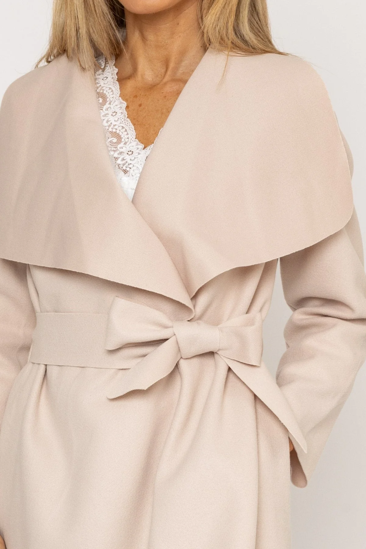 Chuck On Wrap Coat in Ecru