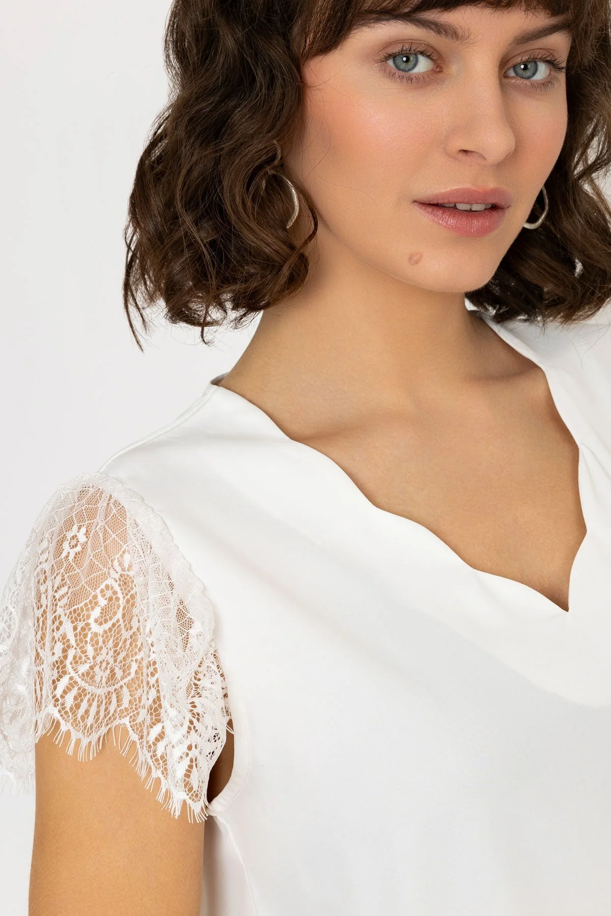 Lace Cap Sleeve Top in Ivory