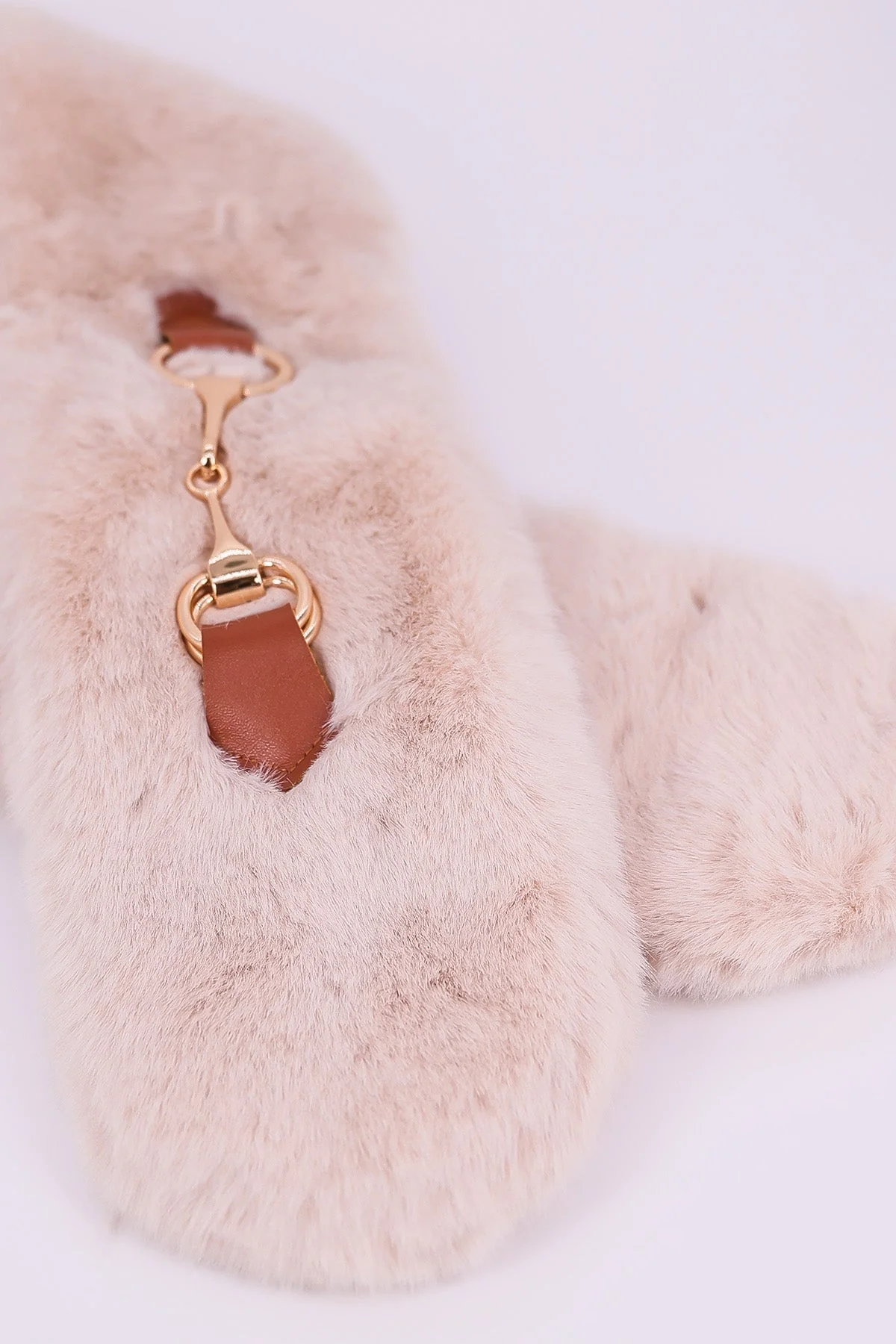 Faux Fur Collar With Clasp