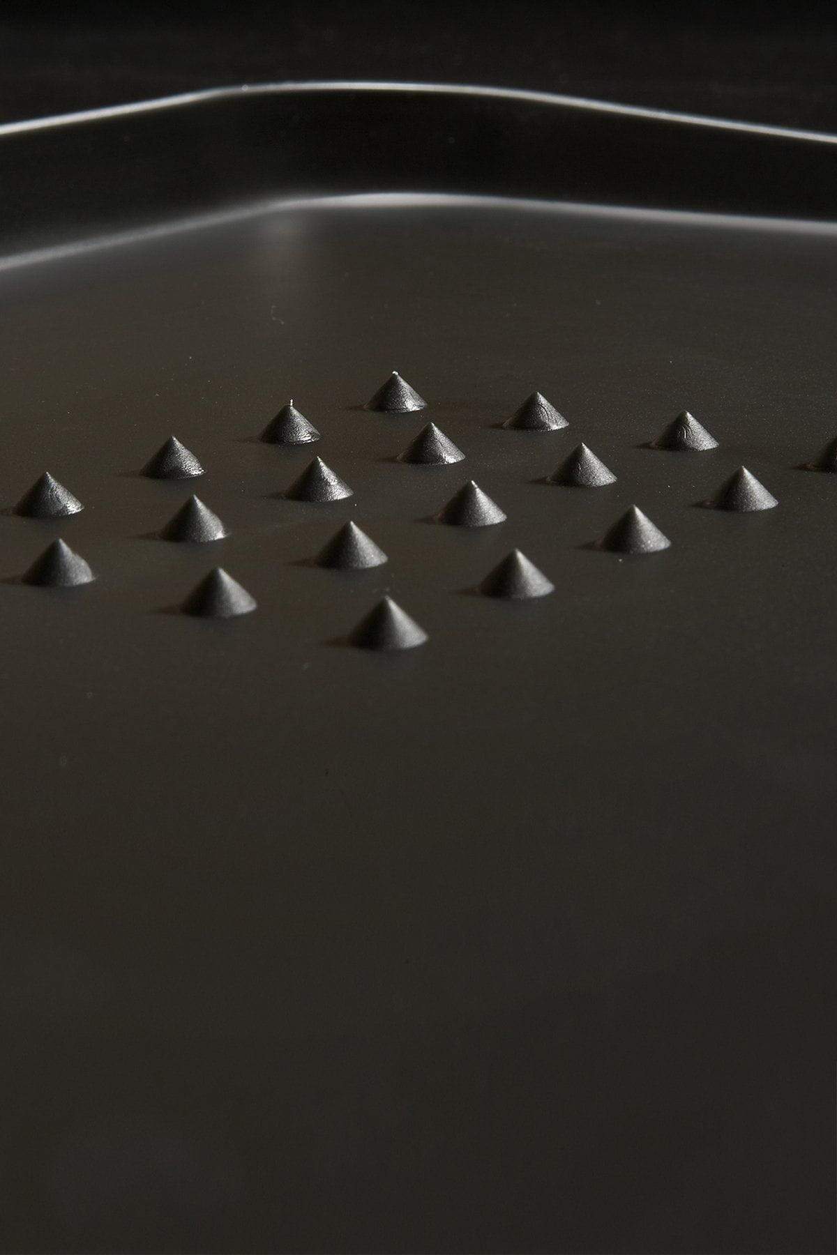 Cut & Carve Plus Chopping Board in Black