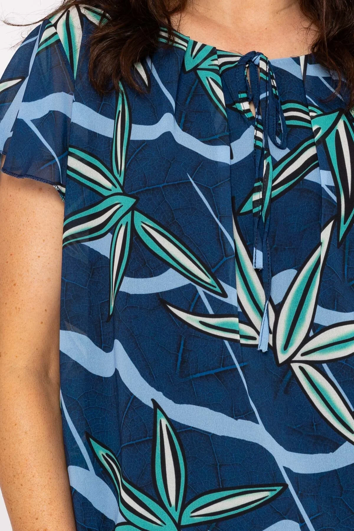 Short Sleeve Blouse in Dark Blue Print