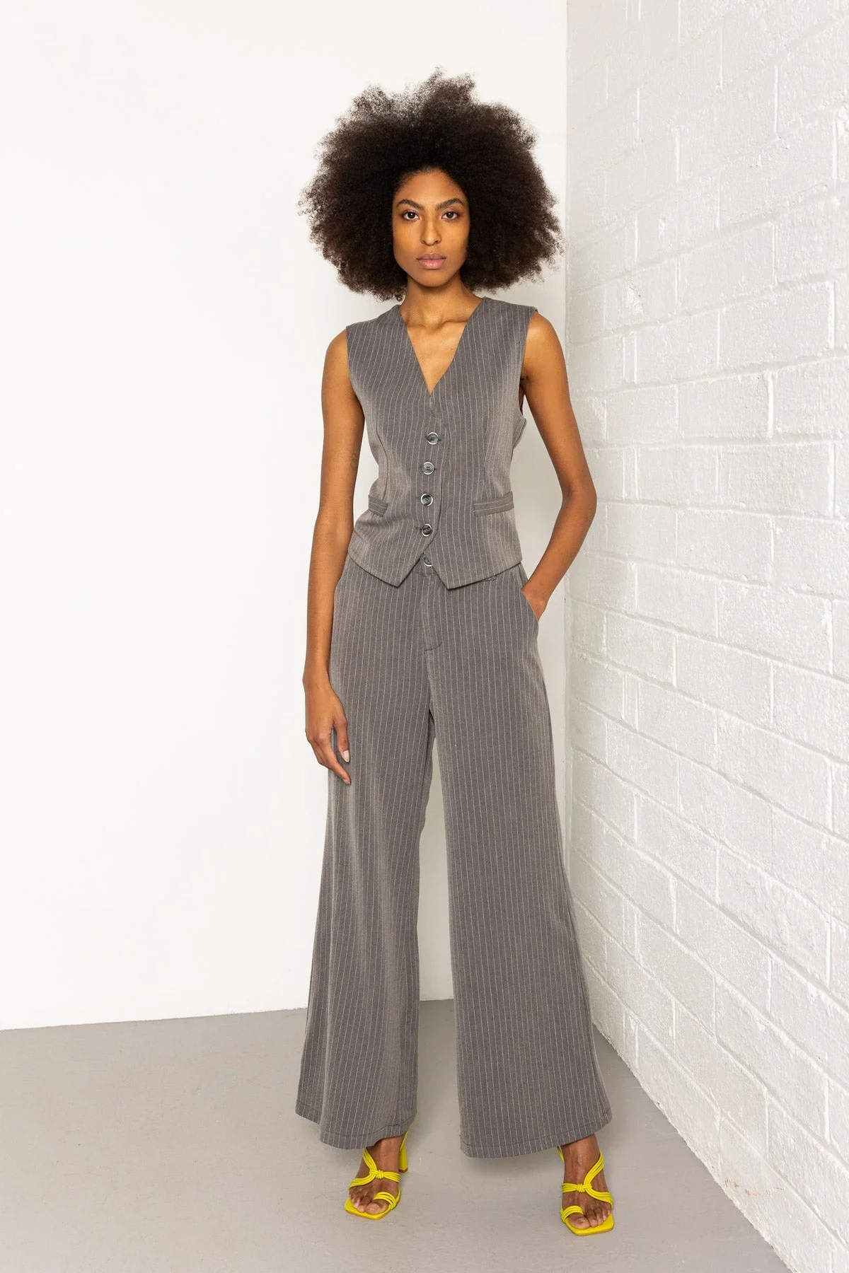 Tailored Wide Leg Trouser in Grey