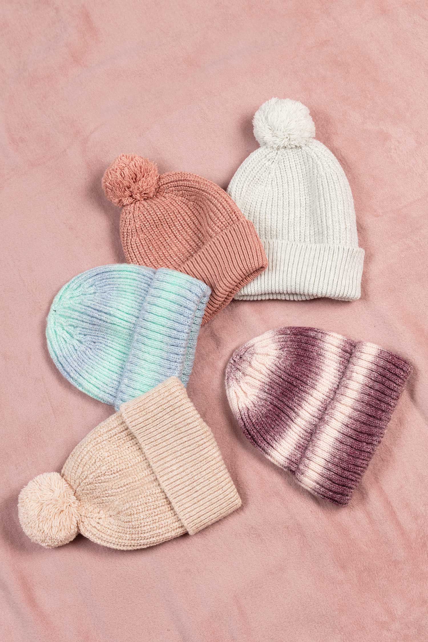 Ombre Beanie in Mauve