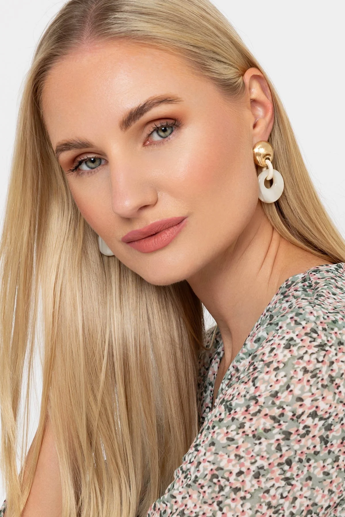 White Tortoise Drop Link Earrings