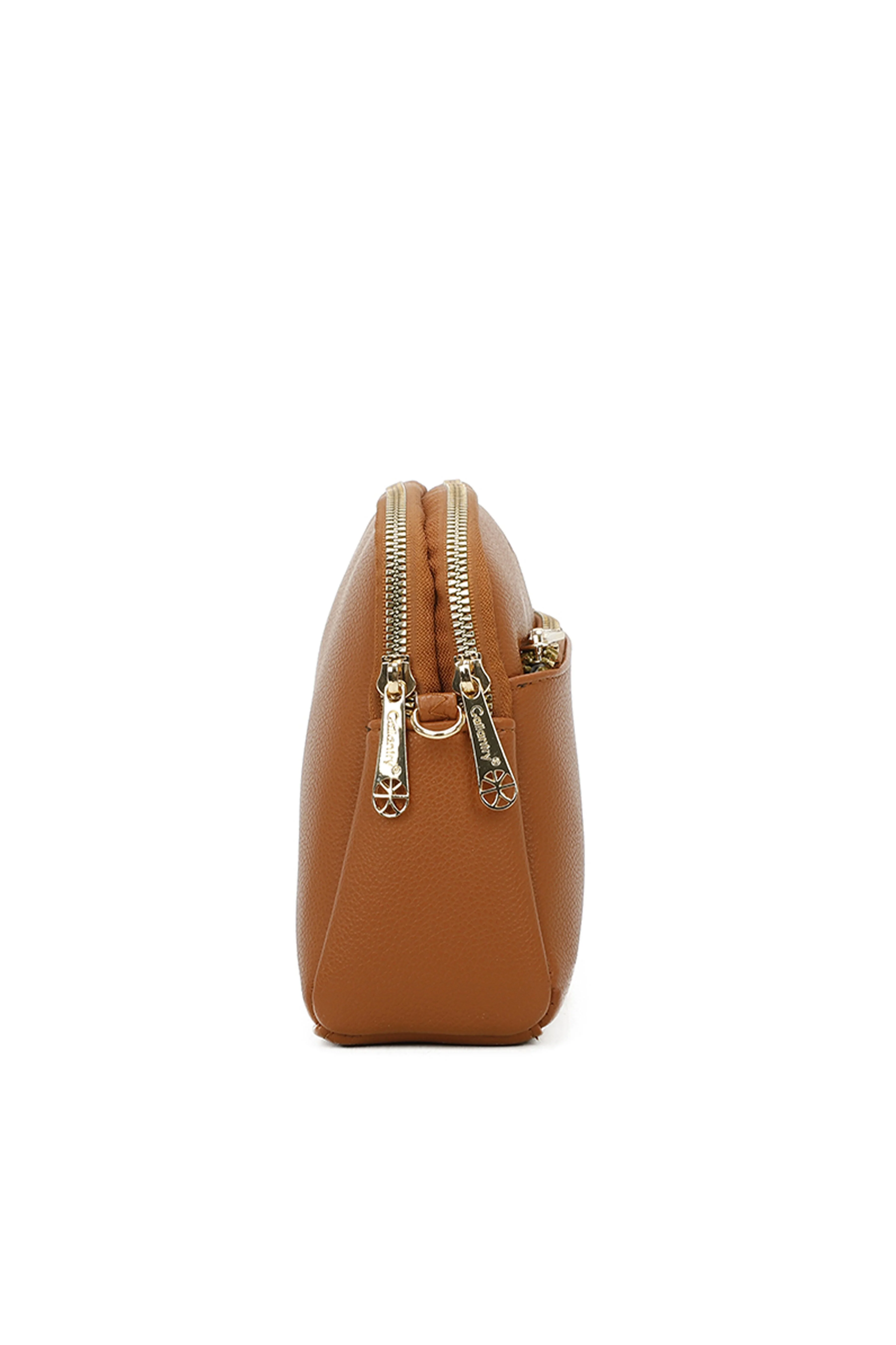 Shoulder Bag in Brown