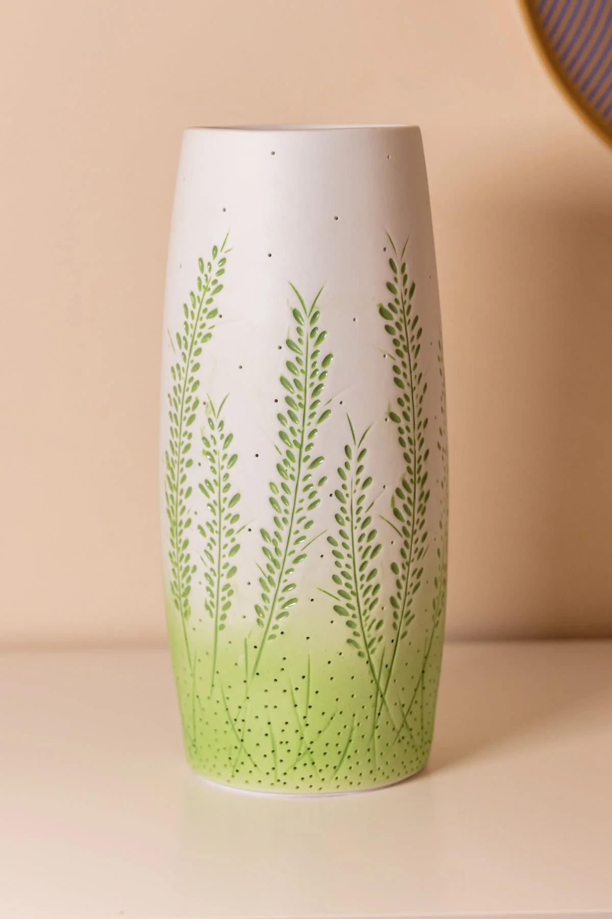 Ceramic Green Leaf LED Table Lamp