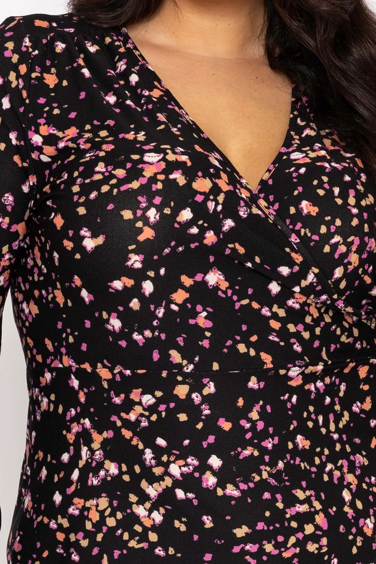 Curve - Buckle Front Wrap Dress in Floral Print