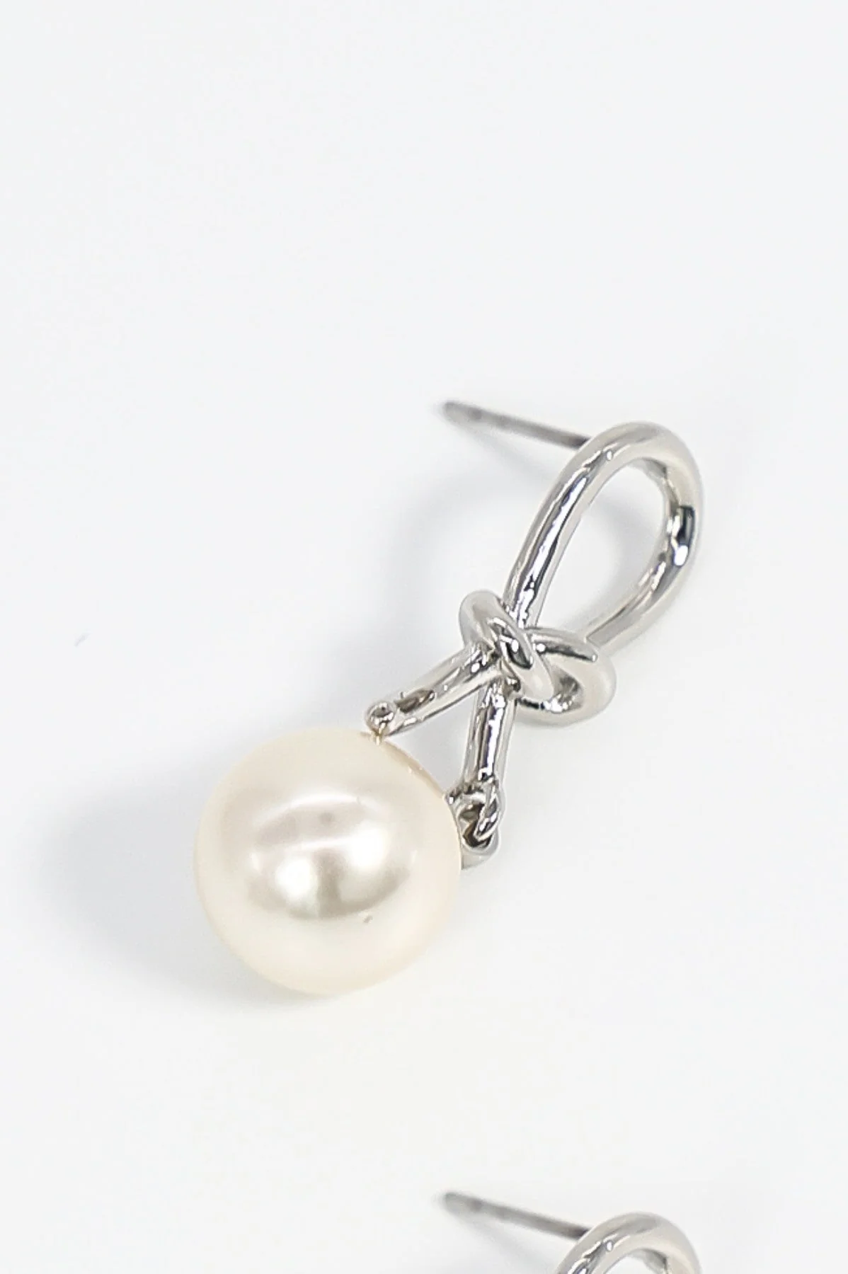 Knot Pearl Drop Earrings