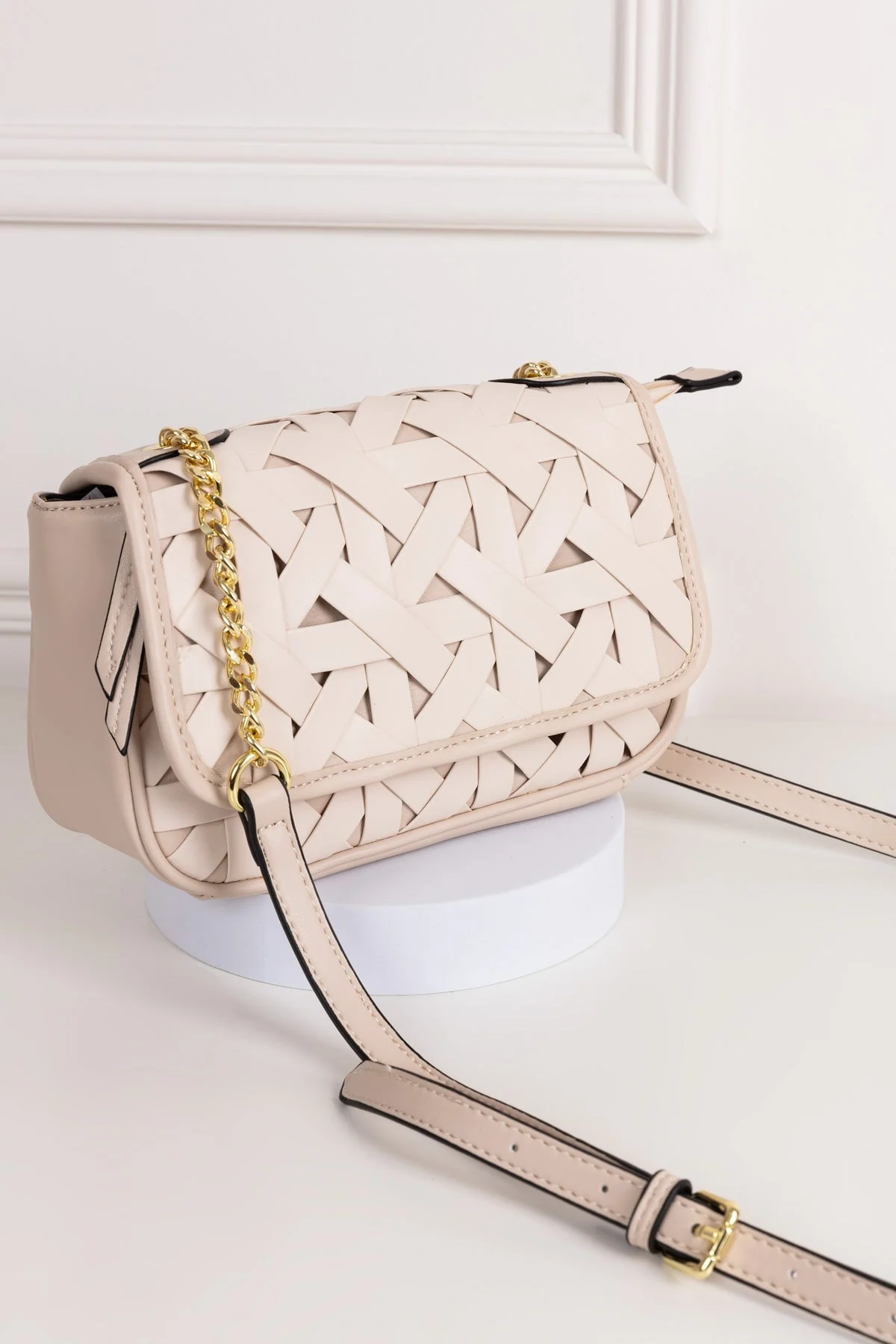 Betania Woven Flapover Bag