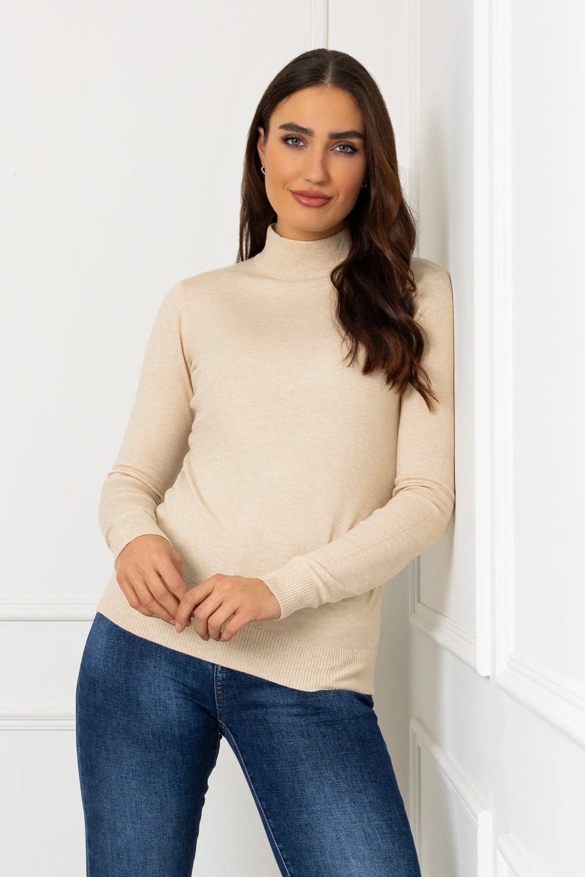 Turtleneck Knit in Beige