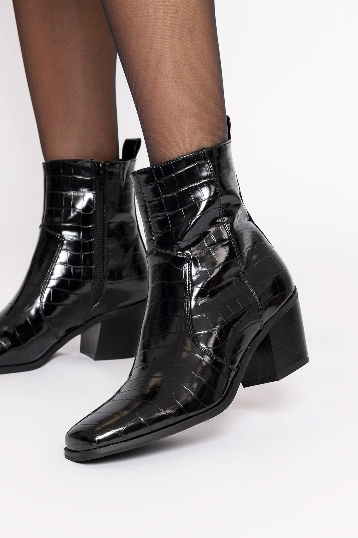 Grila Boot in Black