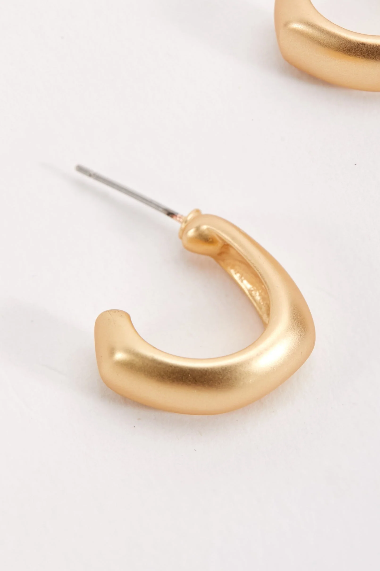 Matte Structured Hoop Earrings