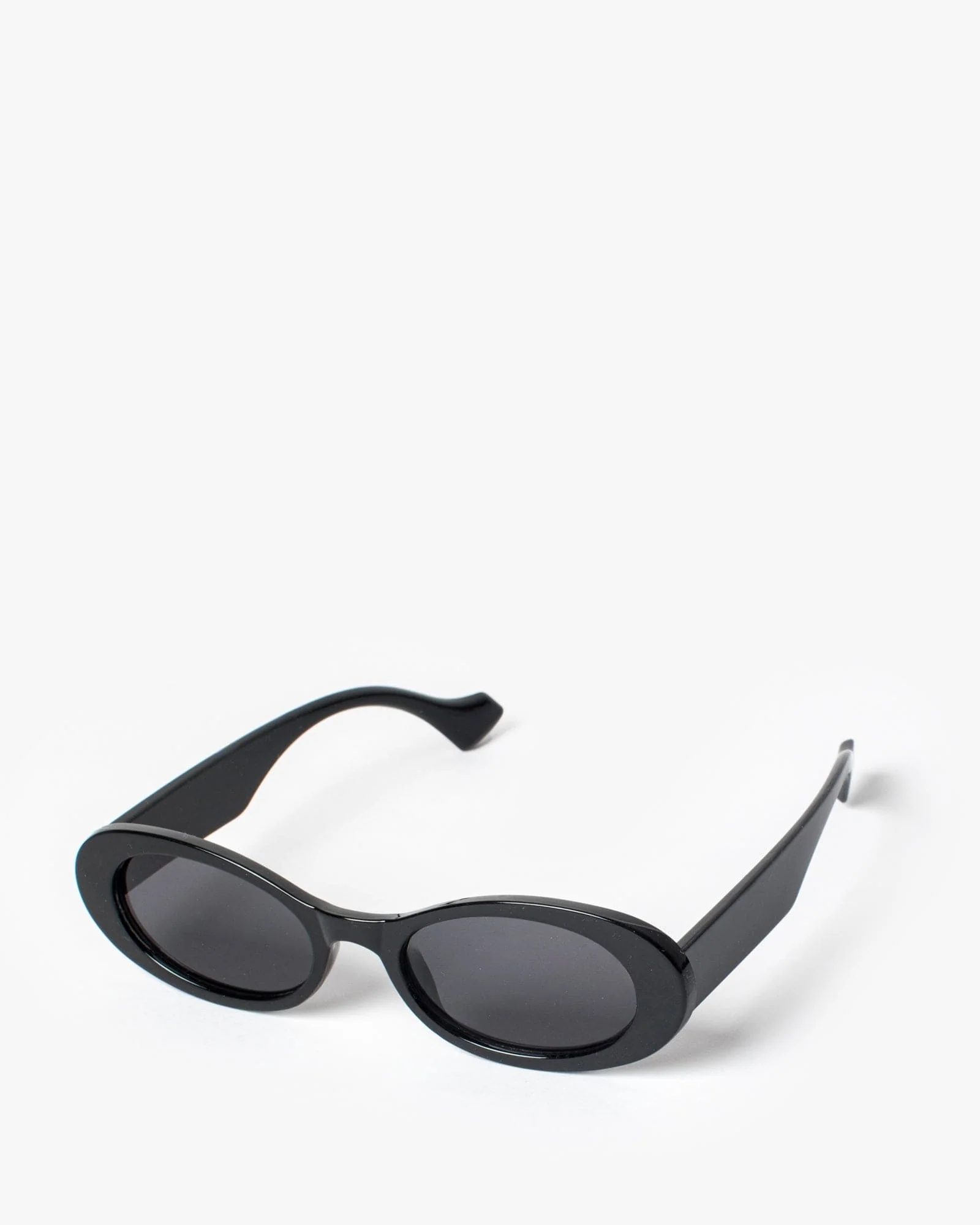 Black Oval Plain Sunglasses