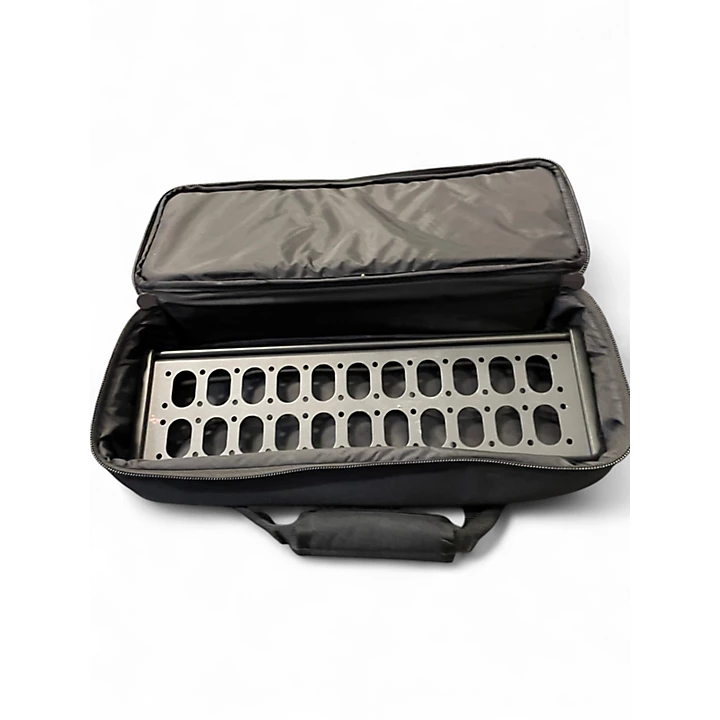 Used Livewire PB200 Pedal Board