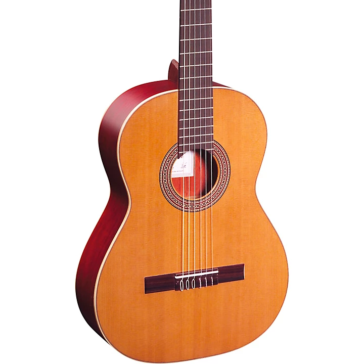 Traditional Series R200 Classical Guitar Satin Natural 4 4